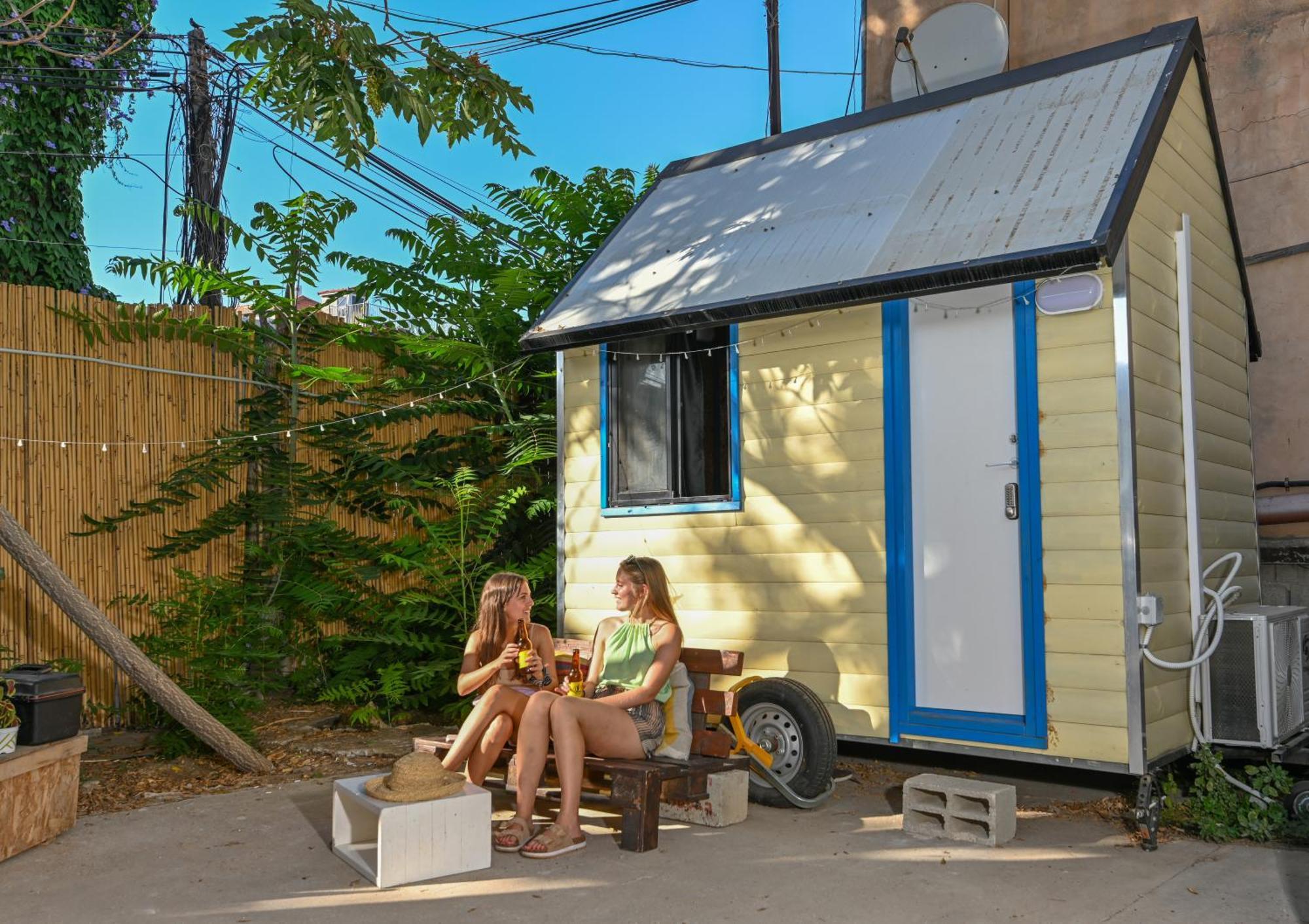 Caravan Hostel Tel Aviv By Roger Age 18-45 Exterior foto